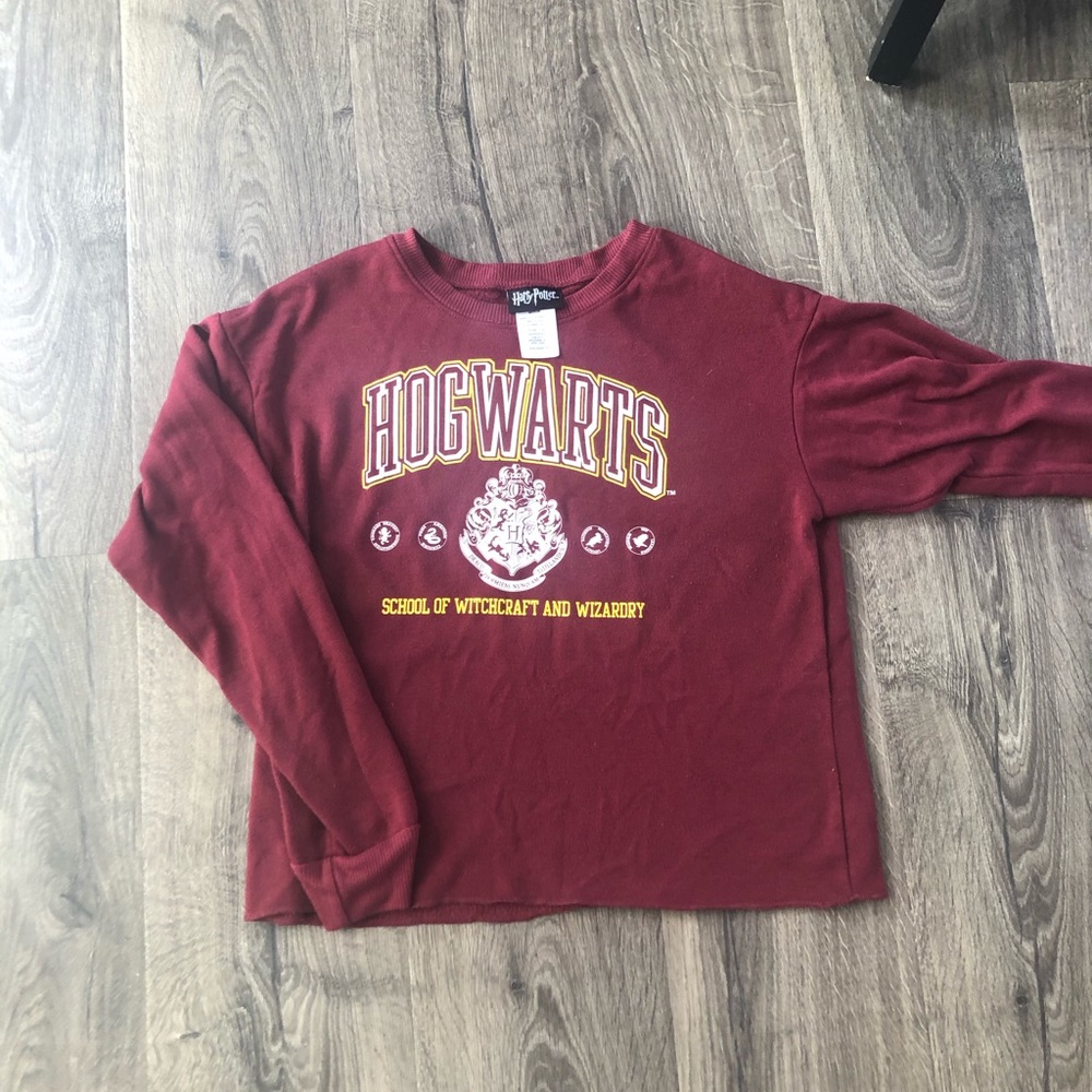 Hogwarts crop crewneck sweatshirt